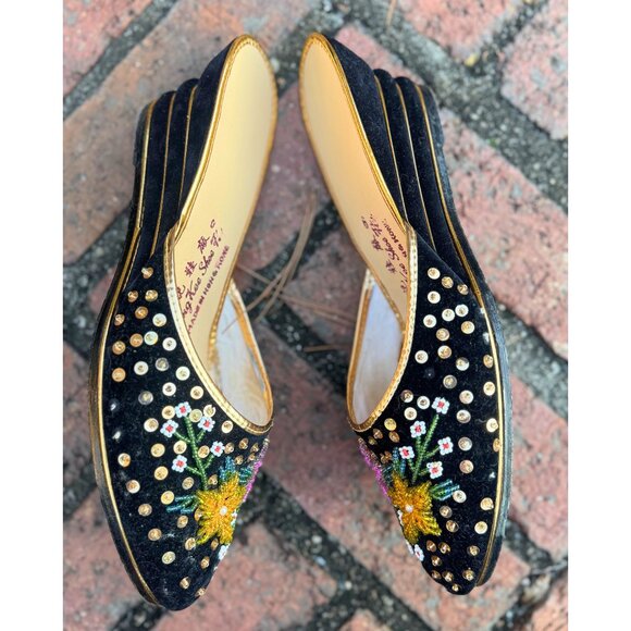 Vintage Jung Kee Beaded Velvet Mule Slides | Made in Hong Kong - Picture 4 of 11